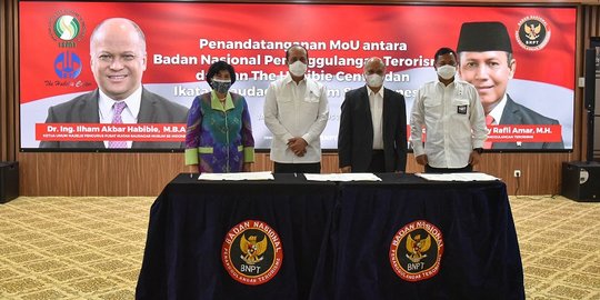 BNPT Teken MoU Bersama ISMI dan The Habibie Center dalam Penanggulangan Terorisme