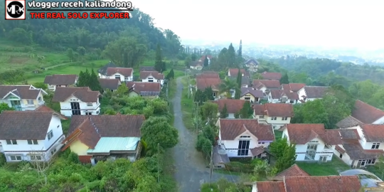 Sangat Disayangkan Puluhan Villa Mewah Terbengkalai Ditinggal Oleh Pemiliknya