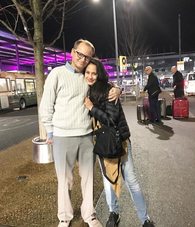 tinggal kenangan ini 4 potret pevita pearce bareng ayah