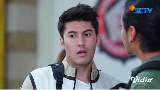 curi perhatian ini momen bara valentino saat bermain di love love story the series