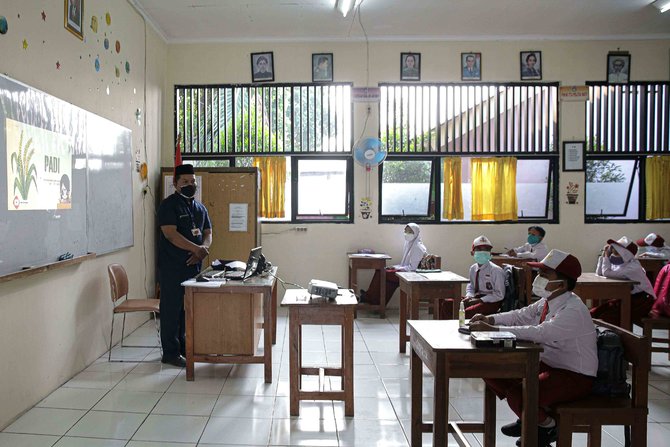 uji coba pembelajaran sekolah tatap muka di jakarta