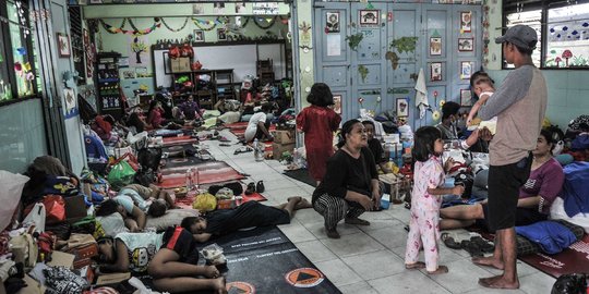 Ratusan Korban Kebakaran Kemayoran Mengungsi di Gedung Sekolah