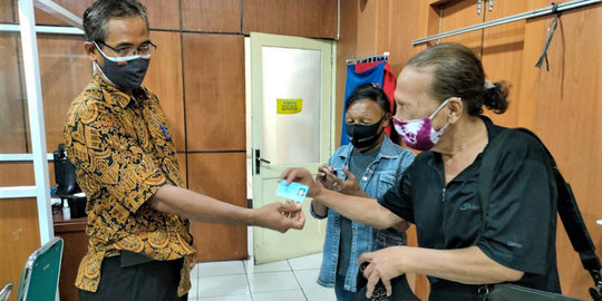 Yogyakarta Terbitkan Dua e-KTP untuk Warga Transgender