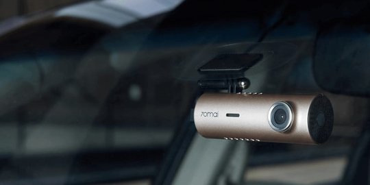 Kamera Dasbor Mobil Ini Bikin Pengemudi Mampu Deteksi Tabrakan