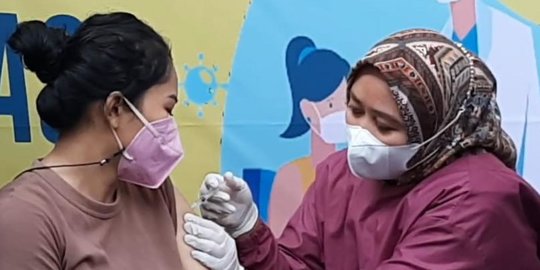 Begini Cara WNA Akses Vaksinasi Covid-19 di Indonesia