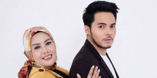 4 Potret Elly Sugigi dan Suami yang Lebih Muda 15 Tahun, Mesra Banget