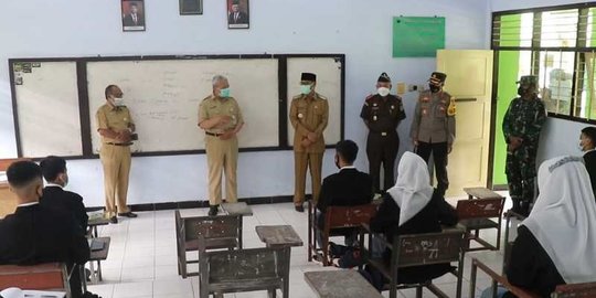 Diwarnai Tawuran Antar Pelajar, Begini Pelaksanaan Pembelajaran Tatap Muka di Jateng