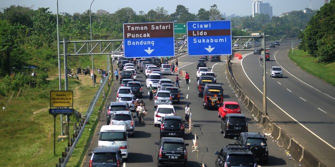 Bupati Bogor Sebut Solusi Kemacetan Jalur Puncak Butuh Kebijakan Khusus