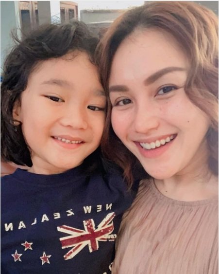 sempat bikin kagum karena pandai menyanyi ini potret bilqis anak ayu ting ting