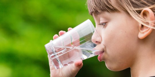 7 Cara Menghilangkan Duri di Tenggorokan pada Anak, Orang Tua Wajib Tahu