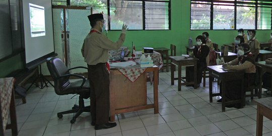 Belum Penuhi Standar Prokes, 37 SMP di Tangsel Belum Gelar PTM Terbatas