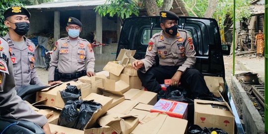 Razia Pekat, Polisi Amankan 693 Botol Miras di Klaten