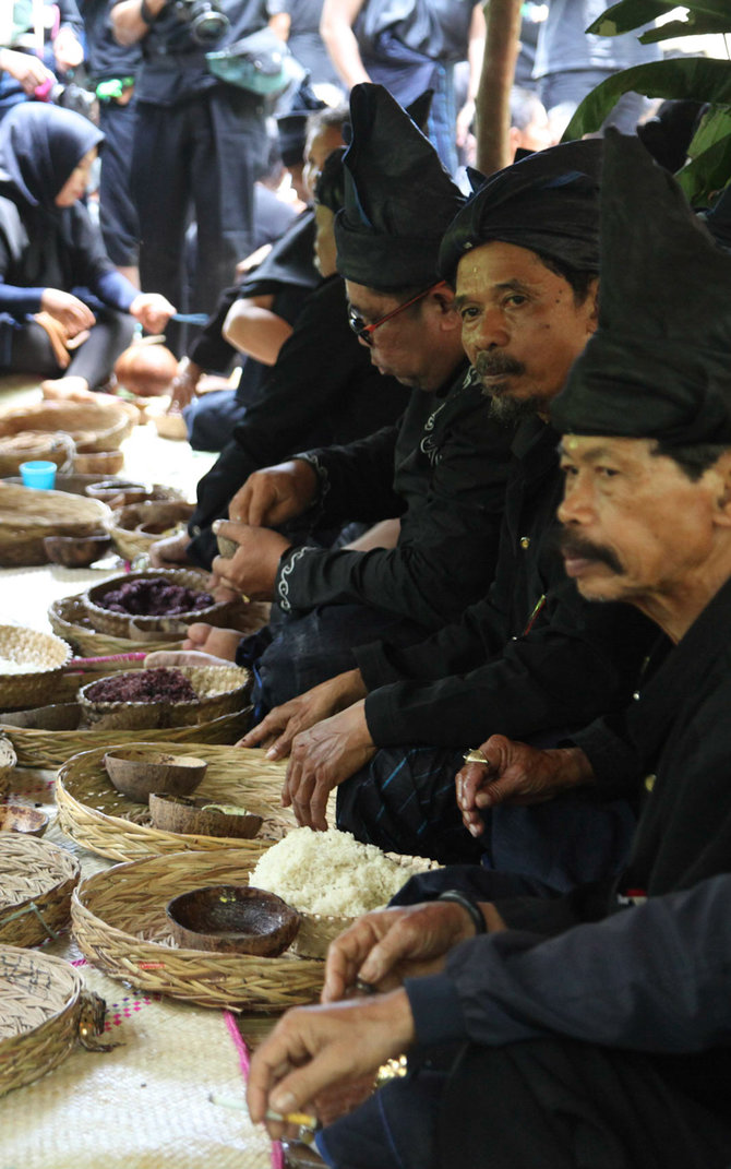 ritual andingingi sulawesi