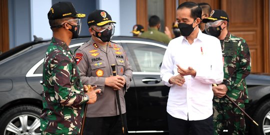 Arus Survei Indonesia: 57,2% Publik Puas Kinerja Jokowi, Ma'ruf Amin 32,7%
