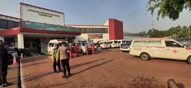 lapas tangerang terbakar