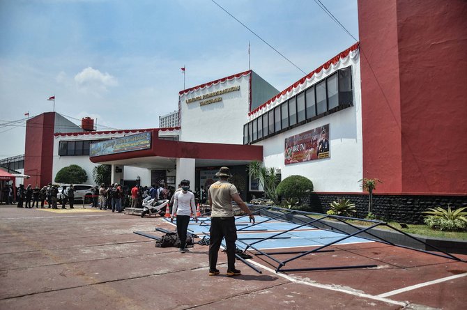 suasana lapas kelas i tangerang pasca kebakaran