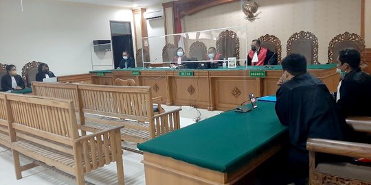 Didakwa Korupsi Dana KUR, Pegawai Bank BUMN Cabang Kuta Dituntut 7 Tahun Penjara