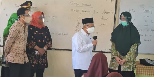 Wapres dan Mendikbud Ristek Tinjau PTM dan Vaksinasi Covid-19 di Kabupaten Bogor