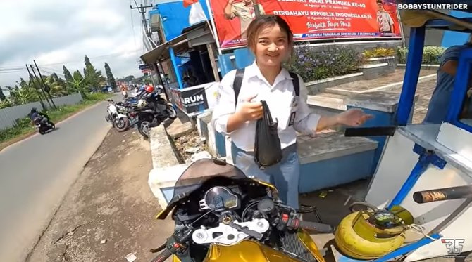 pria ini jemput anak sma cantik pakai moge sampai digombalin 039emang aa ganteng039