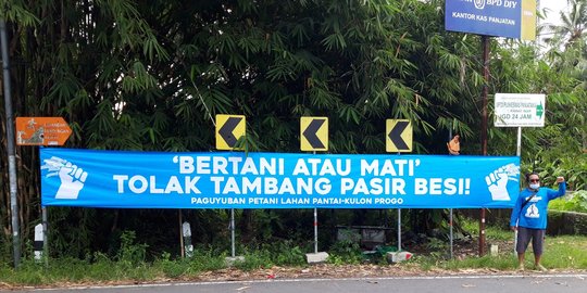 Berebut Ruang Hidup di Pesisir Pantai Selatan