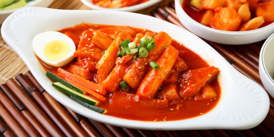 8 Cara Membuat Tteokbokki Lezat yang Praktis, Kenyalnya Bikin Nagih