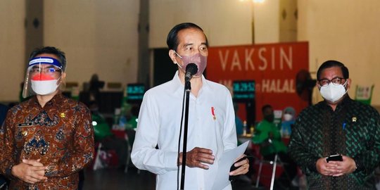 Jokowi: Kita Harus Mulai Menyiapkan Transisi dari Pandemi ke Endemi