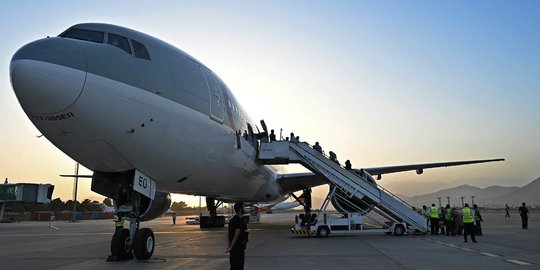 Bandara Kabul Kembali Beroperasi
