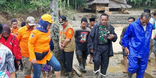 Dua Rumah di Rumpin Bogor Rusak Berat Akibat Tanah Longsor, 93 Warga Mengungsi