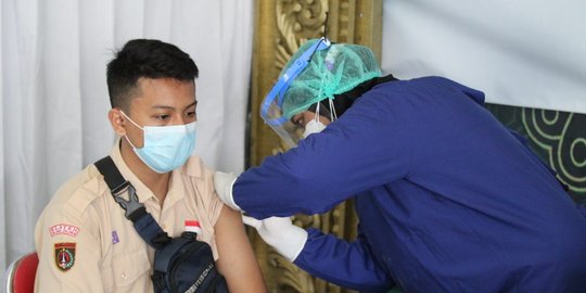 Vaksinasi Covid-19 Dosis Pertama di Surabaya Ditarget 100 Persen Pekan Depan