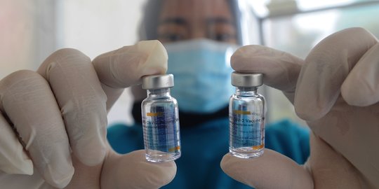 BI dan OJK Jabar Salurkan 10 Ribu Dosis Vaksin ke Garut