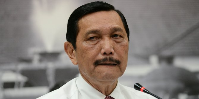 Menko Luhut: Pantai Pangandaran Dipenuhi Pengunjung & Diperparah Lemahnya Prokes