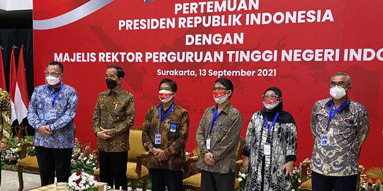 Majelis Rektor Perguruan Tinggi Negeri Indonesia Bertemu Jokowi di UNS