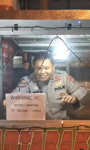 Polisi Jualan Online: Antara Peluang, Tantangan, dan Etika Profesi