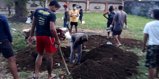 Tokoh Adat Tegaskan Kematian Ribuan Pipit di Gianyar Tak Ada Kaitan dengan Mistis