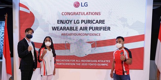 LG Hadiahkan PuriCare Wearable Air Purifier pada Atlet Eko Yuli Irawan dkk