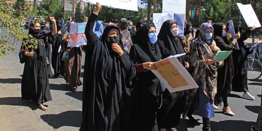 Taliban: Perempuan Seharusnya Tidak Diizinkan Bekerja Berdampingan dengan Laki-Laki