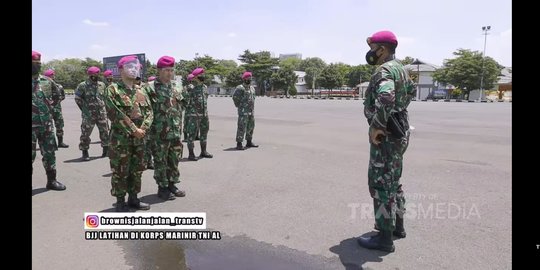 Komandan TNI AL Marah, Ruben Onsu dan Anwar BAB Dihukum Jalan Jongkok