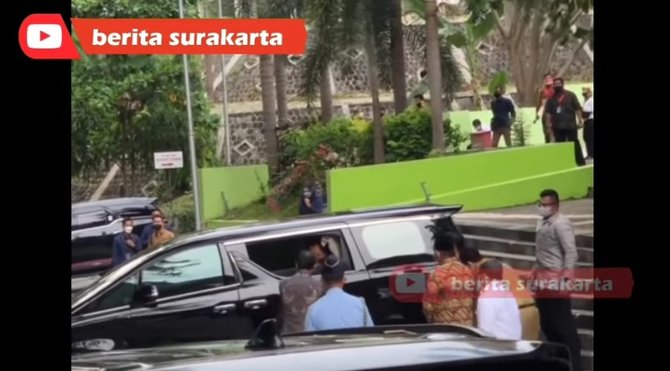 momen pertemuan gibran dan presiden jokowi dalam forum resmi