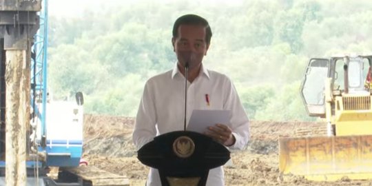 Jokowi Groundbreaking Pembangunan Pabrik Baterai Kendaraan Listrik di Karawang