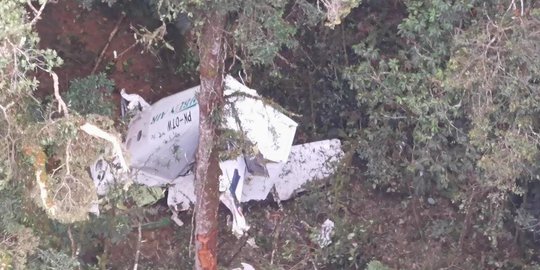 Berhasil Ditemukan, Pesawat Rimbun Air Hilang Kontak Diduga Tabrak Gunung
