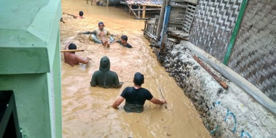 BNPB Beberkan Kerugian Akibat Banjir di 3 Wilayah Banten