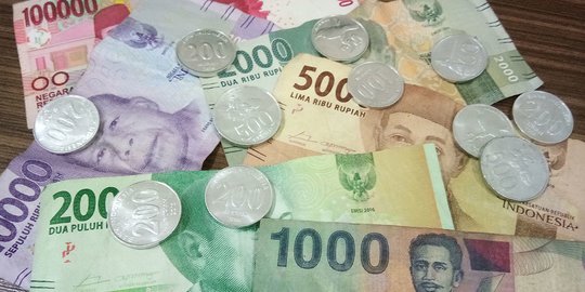 Neraca Perdagangan Surplus, Kurs Rupiah Ditutup Menguat ke Rp14.242 per USD