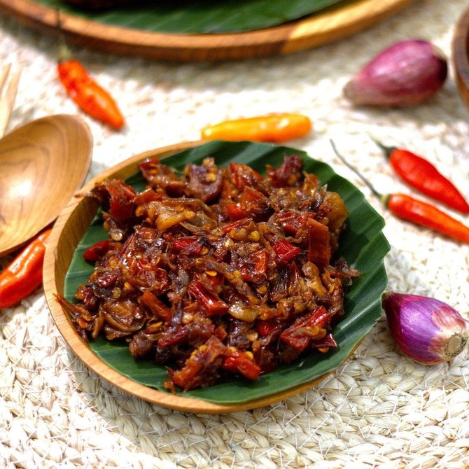 pedasnya menggigit aneka sambal khas nusantara ini siap bikin makan makin lahap