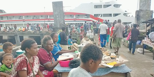 Menengok Aktivitas Niaga di Pelabuhan Teba Papua, Berkah Bagi Warga Lokal