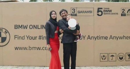 punya orangtua kaya anak ini dapat kado ulang tahun mobil mewah