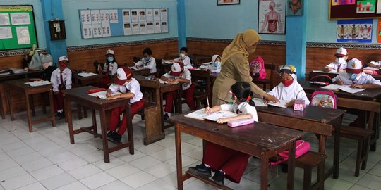 Menteri Nadiem Sebut Angka Putus Sekolah Naik 1,12 Persen Selama Pandemi Covid-19