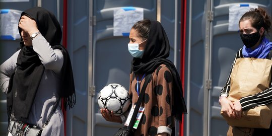 Takut Diburu Taliban, Tim Sepak Bola Perempuan Afghanistan Kabur ke Pakistan