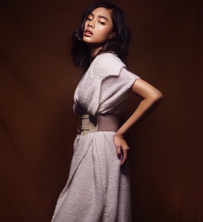 tampil fresh ini potret terbaru aqeela calista pemain dari jendela smp dengan rambut pendek
