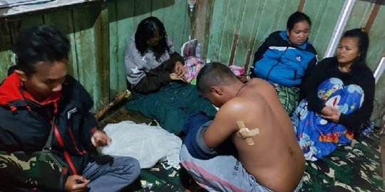 2 Nakes Jatuh ke Jurang Saat Teror KST, IDI Papua Bilang 'Harusnya Mereka Dilindungi'