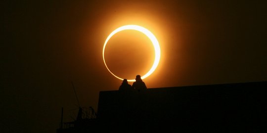 Penyebab Gerhana Matahari dan Bulan beserta Proses Terjadinya